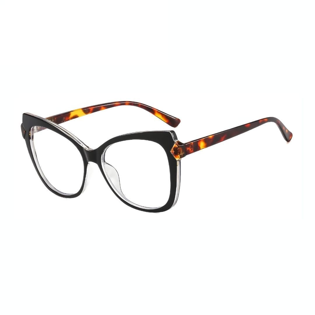 Alejandra Rojas con Leopardo