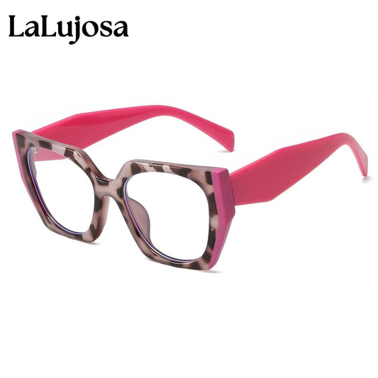 Vanessa Rosa y Estampado Leopardo