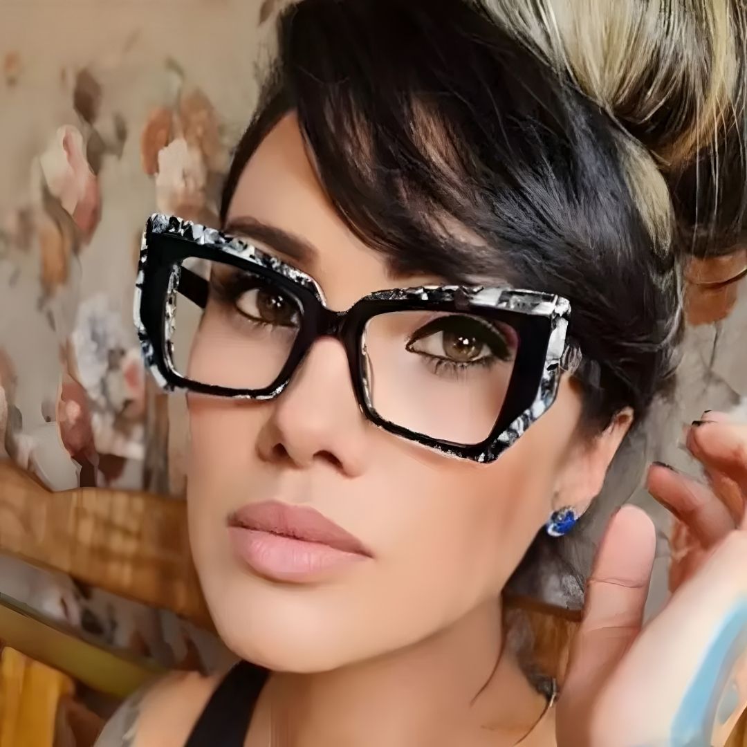 Luciana Mármol