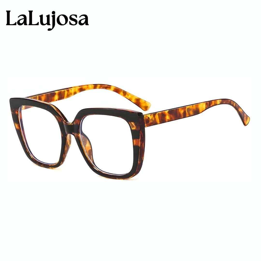 Aitana Negro con Carey