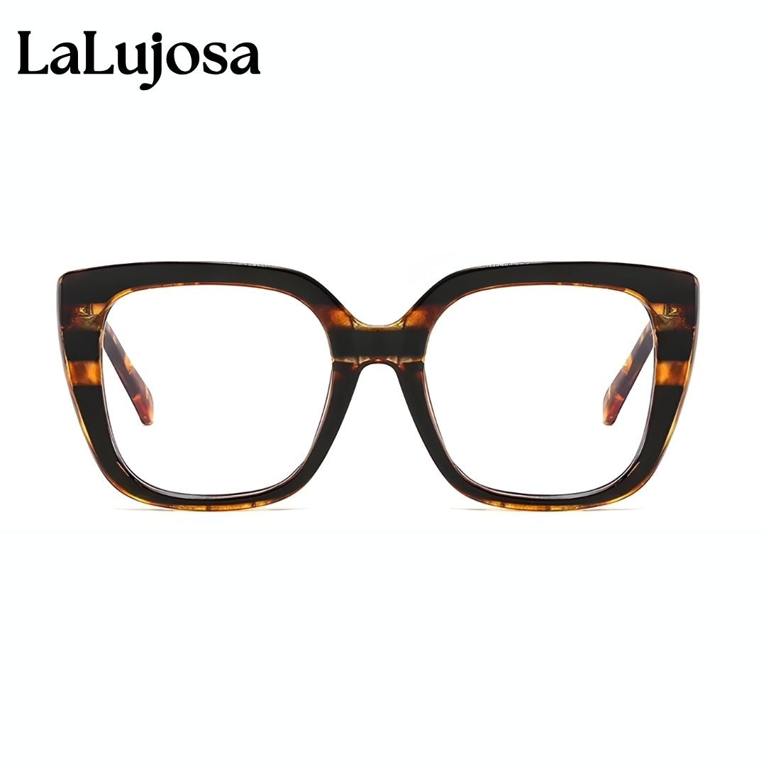 Aitana Negro con Carey